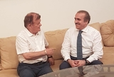 Bizə  doğru  kitab  gəlir
